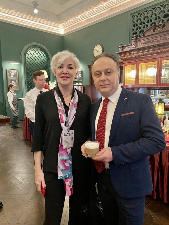 Директор Молодëжного театра Галина Братышева принимает участие в Вахтанговском фестивале театральных менеджеров Челябинский Молодёжный театр